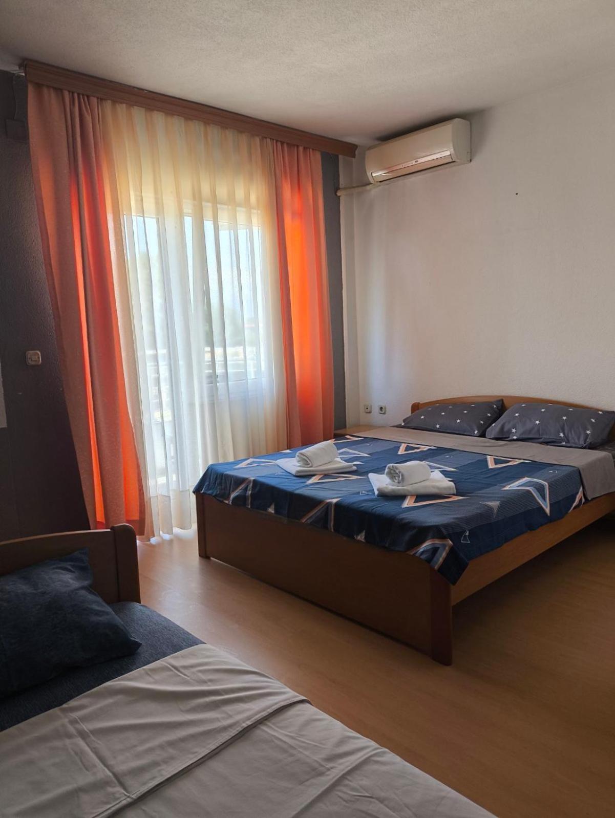 Hotel Ariston 斯特鲁加 外观 照片