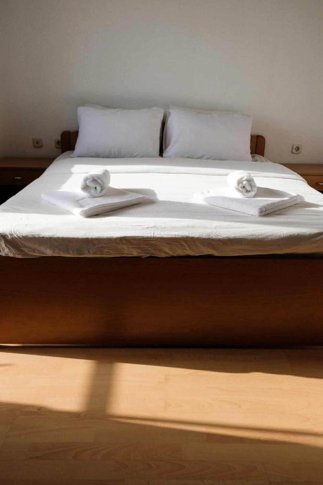 Hotel Ariston 斯特鲁加 外观 照片