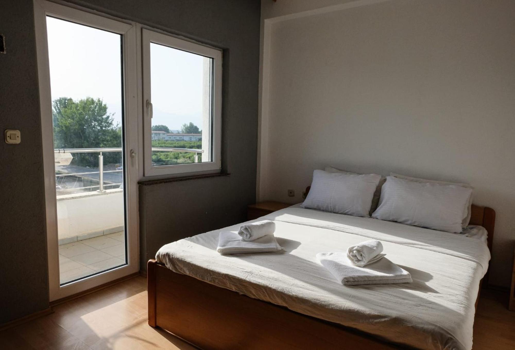 Hotel Ariston 斯特鲁加 外观 照片
