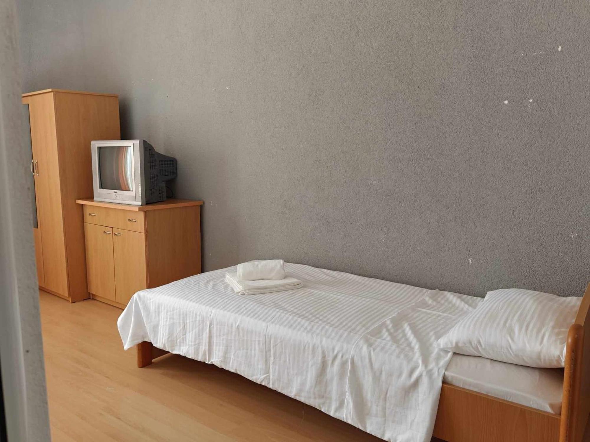 Hotel Ariston 斯特鲁加 外观 照片